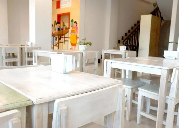 Simona Hotel 3*